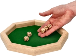 GOKI Holz-Brettspiel VRHCÁBY mit samtbezogener Spielfläche