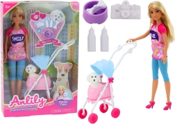 Puppe Anlily mit Hund im Wagen