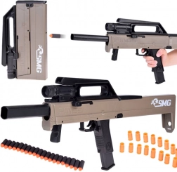 Schaumstoff-Maschinengewehr mit Magazin und Patronenhülsen