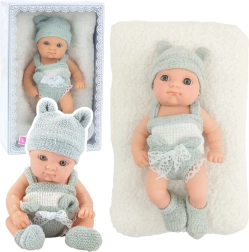 Stoffpuppe Baby mit Stück Decke, grau-weißes Outfit, Mützchen, 18 cm