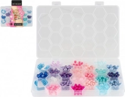 Bunte Plastikkügelchen mit Schnur in der Box