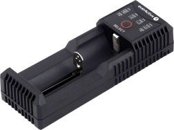 Universelles Ladegerät EVERACTIVE UC-100C mit Powerbank-Funktion für Li‑ion und Ni‑MH