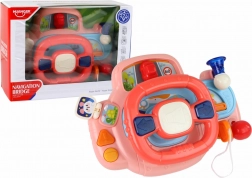 Interaktiver multifunktionaler Fahrsimulator mit rosa Lenkrad