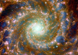 Puzzle Gespenstische Galaxie im gesamten Spektrum