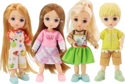 Puppe im Sommerkleid