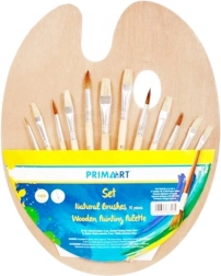Hölzerne Malerpalette mit Pinseln