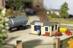 Piko Hobby Ölhandel Günther – Bausatz H0
