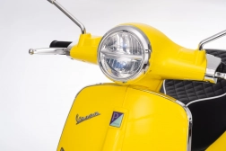 Elektrischer Kinderroller VESPA ROMA – gelb