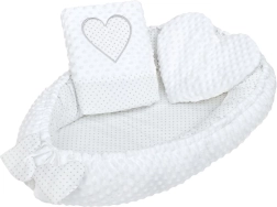 Luxuriöses Baby-Nestchen mit Kissen und Decke New Baby Minky Herzchen weiß
