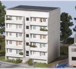 Piko Plattenbau Authentic Edition H0