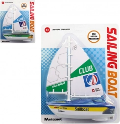 Plastsegelboot mit Batterien