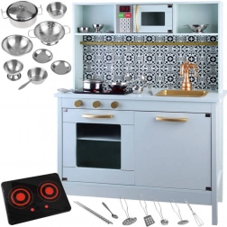 Mintgrüne hölzerne Kinderküche mit Geschirr