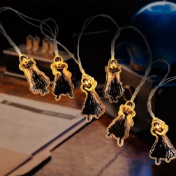 Wednesday Lichterkette mit Batterien 130 cm