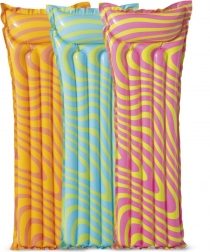 Aufblasbare Matratze mit buntem Aufdruck