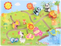 Holzlabyrinth mit Tieren