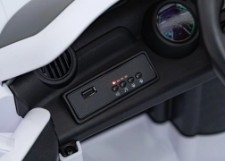 elektrisches Rutschauto RUF CTR3 weiß