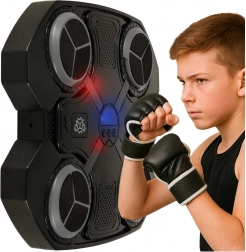 Trainings-Boxsack an der Wand mit LED-Lichtern und USB-Anschluss