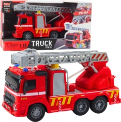 Feuerwehrwagen 1:16 mit Wasserpumpe, Licht und Sound
