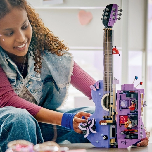 2 Minifiguren und eine Überraschung im Inneren