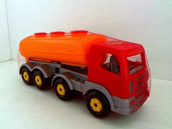 Prestige-Lastwagen mit Tankanhänger