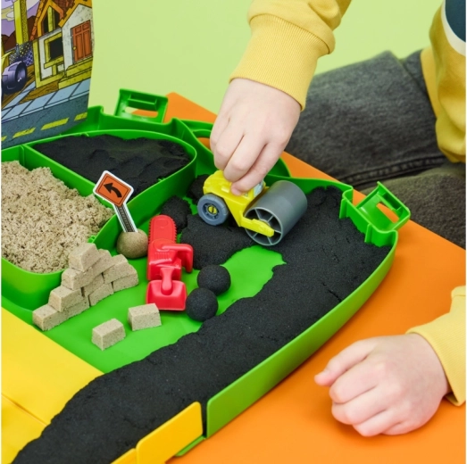 Zwei Arten von Kinetic Sand