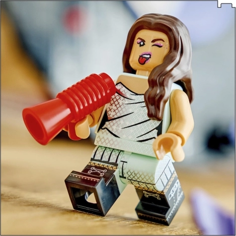 Minifigur von Olivia Rodrigo mit Zubehör