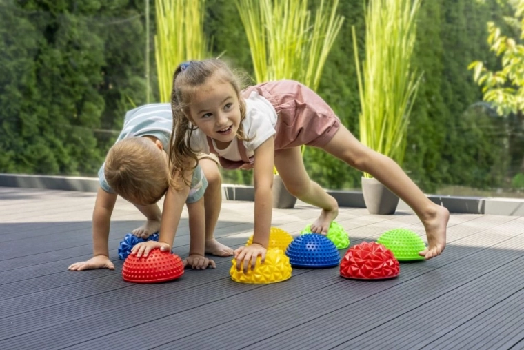 Spielerisches Training und Spiele für Kinder