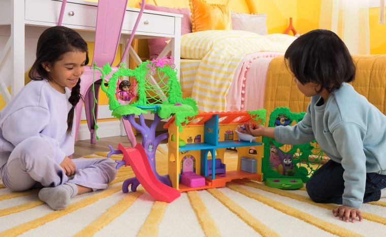 Großes, mehrstöckiges Haus voller Abenteuer