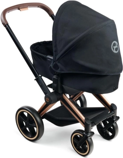 Realistisches Design nach CYBEX PRIAM