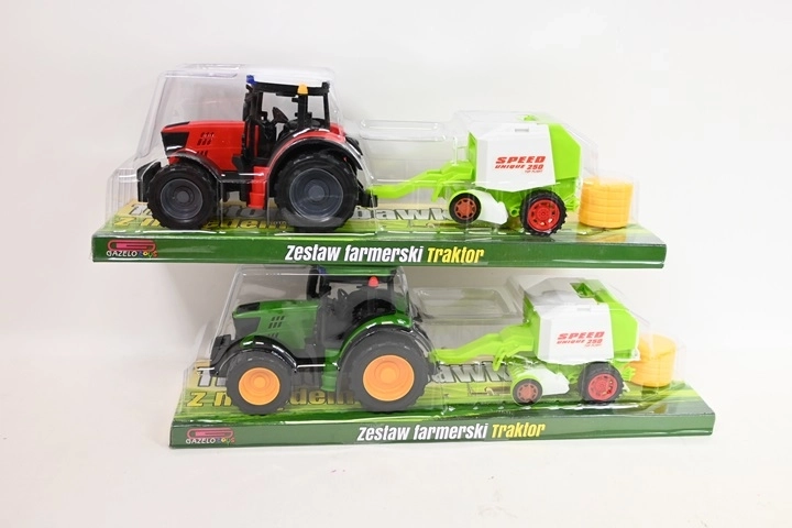 Traktor mit landwirtschaftlicher Maschine