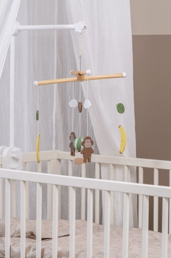 Einfache Aufhängung und Nutzung am Babybett sowie am Wickeltisch