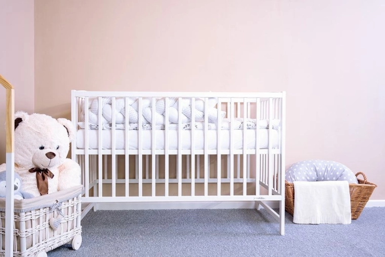 Sichere und stabile Konstruktion aus Kiefernholz