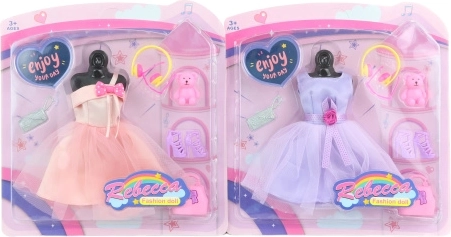 Kleidchen für die Puppe mit Accessoires