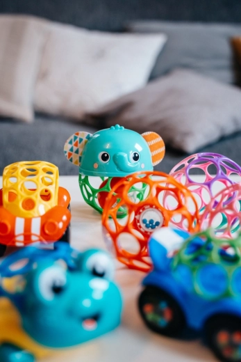 Akustische Stimulation mit farbigen Perlen