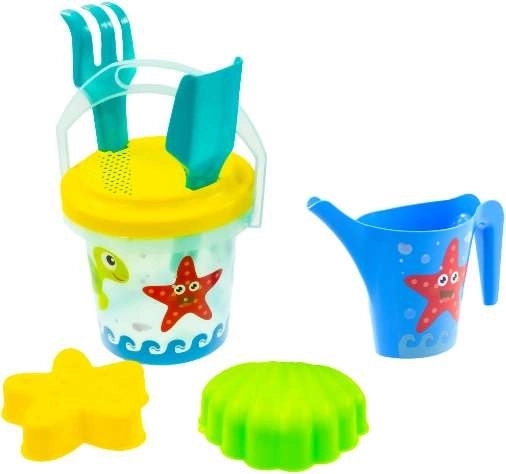 Kreativer Spaß mit Wasser und Sand
