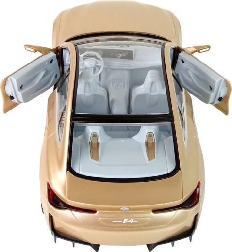 Öffnende Türen und durchdachtes Interieur