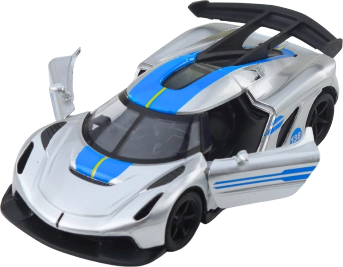 Öffnende Türen und realistische Details