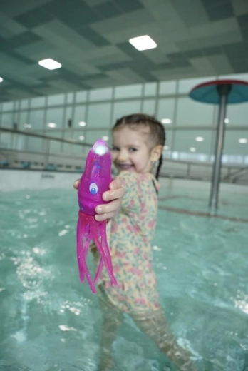 Rosa Wassertierchen Squiddy