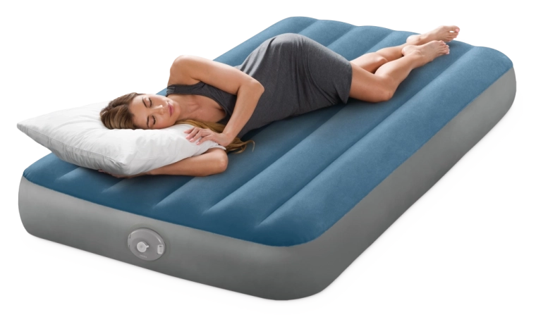 Angenehme Veloursoberfläche und niedriges Profil