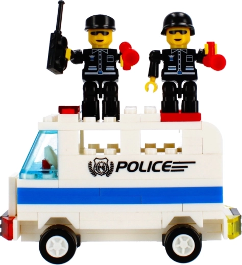 Zwei actionreiche Polizeifahrzeuge