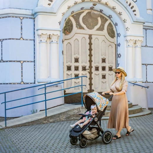 Limitertes Design und schneller Lookwechsel des Kinderwagens