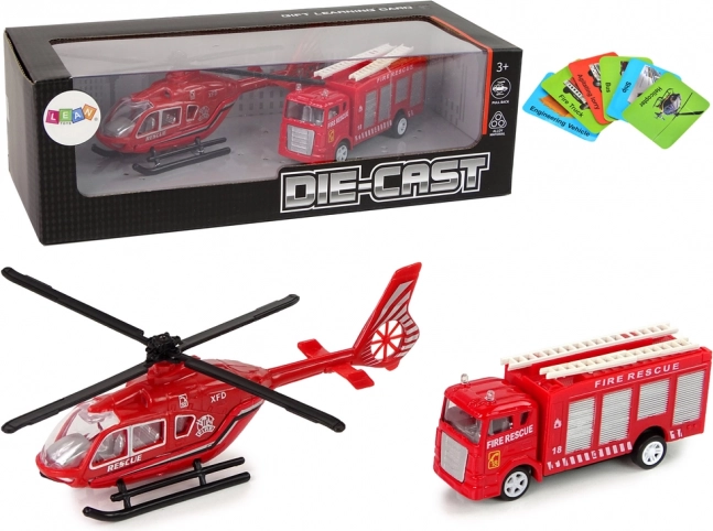Rote Feuerwehrwagen mit Hubschrauber