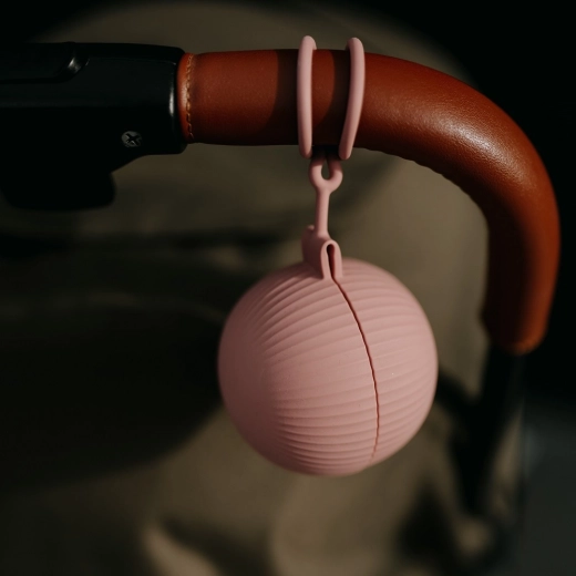 Einfache Befestigung am Kinderwagen oder an der Tasche