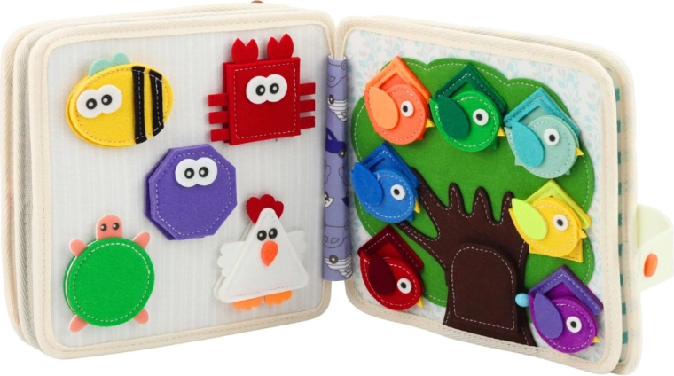 Lernen durch Spiel mit abnehmbaren Formen und Tieren