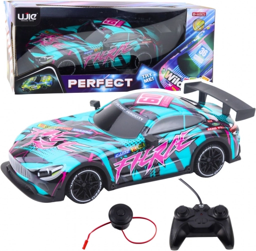 RC-Rennauto mit Fernsteuerung – grün mit pinken Akzenten
