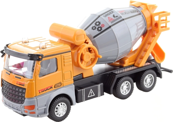 Realistisch drehbare Trommel