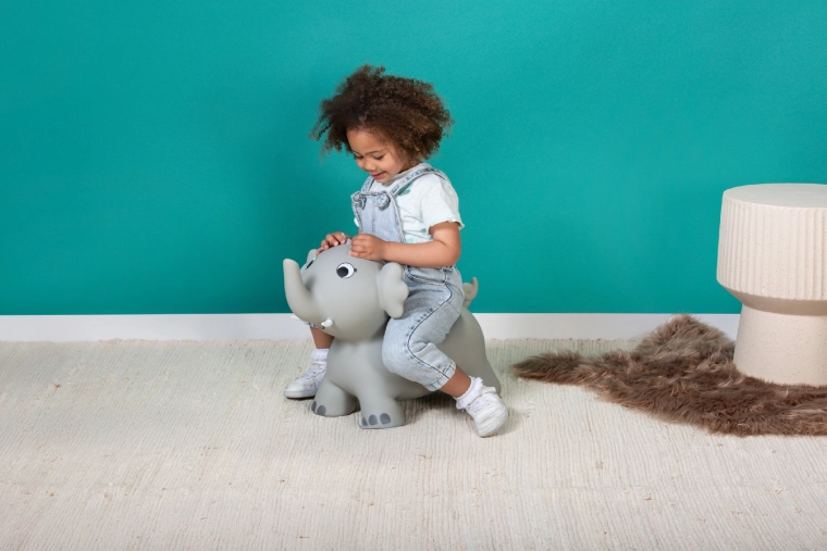 Bewegungsspaß für kleine Kinder
