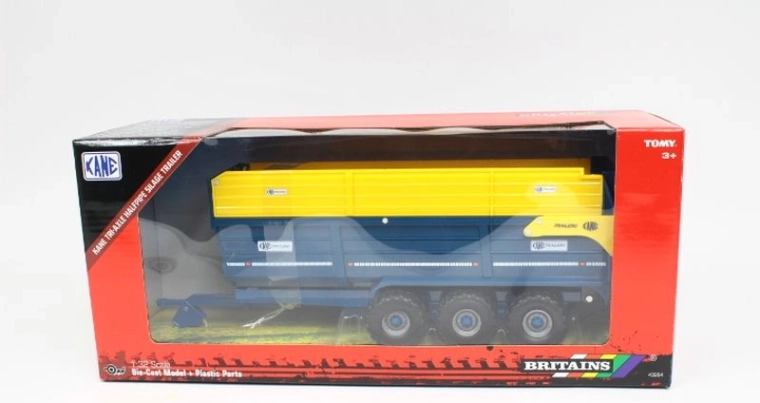 Britains Kane Dreiachs-Halfpipe-Silagetrailer 1:32