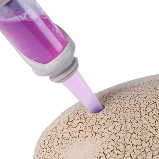 Realistisches Aufbrechen der Schale und Überraschungsmoment