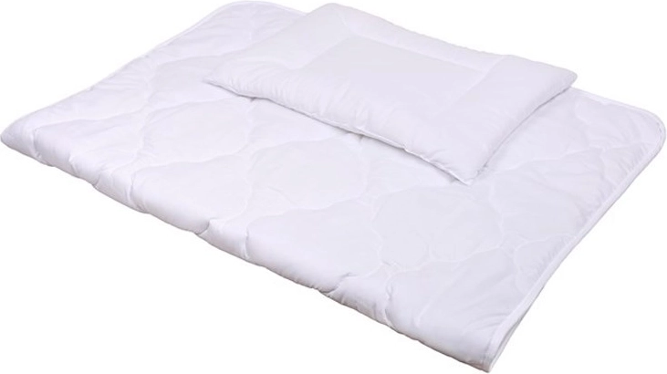 Komfortdecke und Kissen mit Steppung